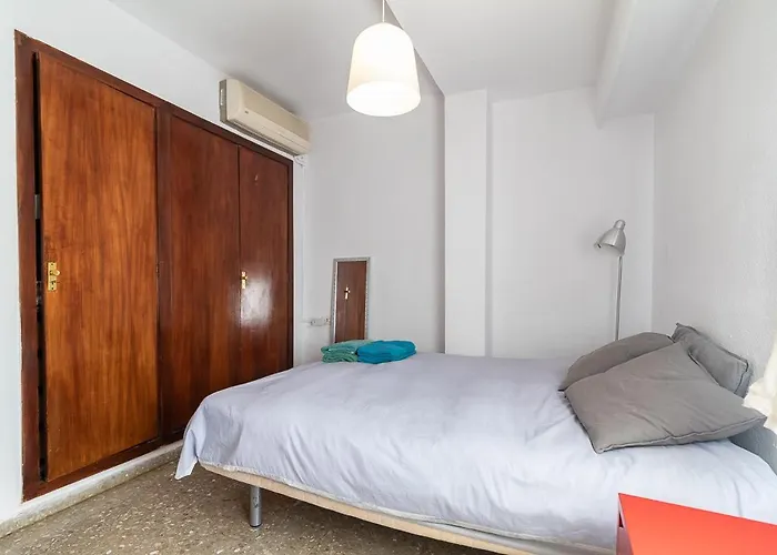 Casa De La Luz بيت ضيافة فالنسيا